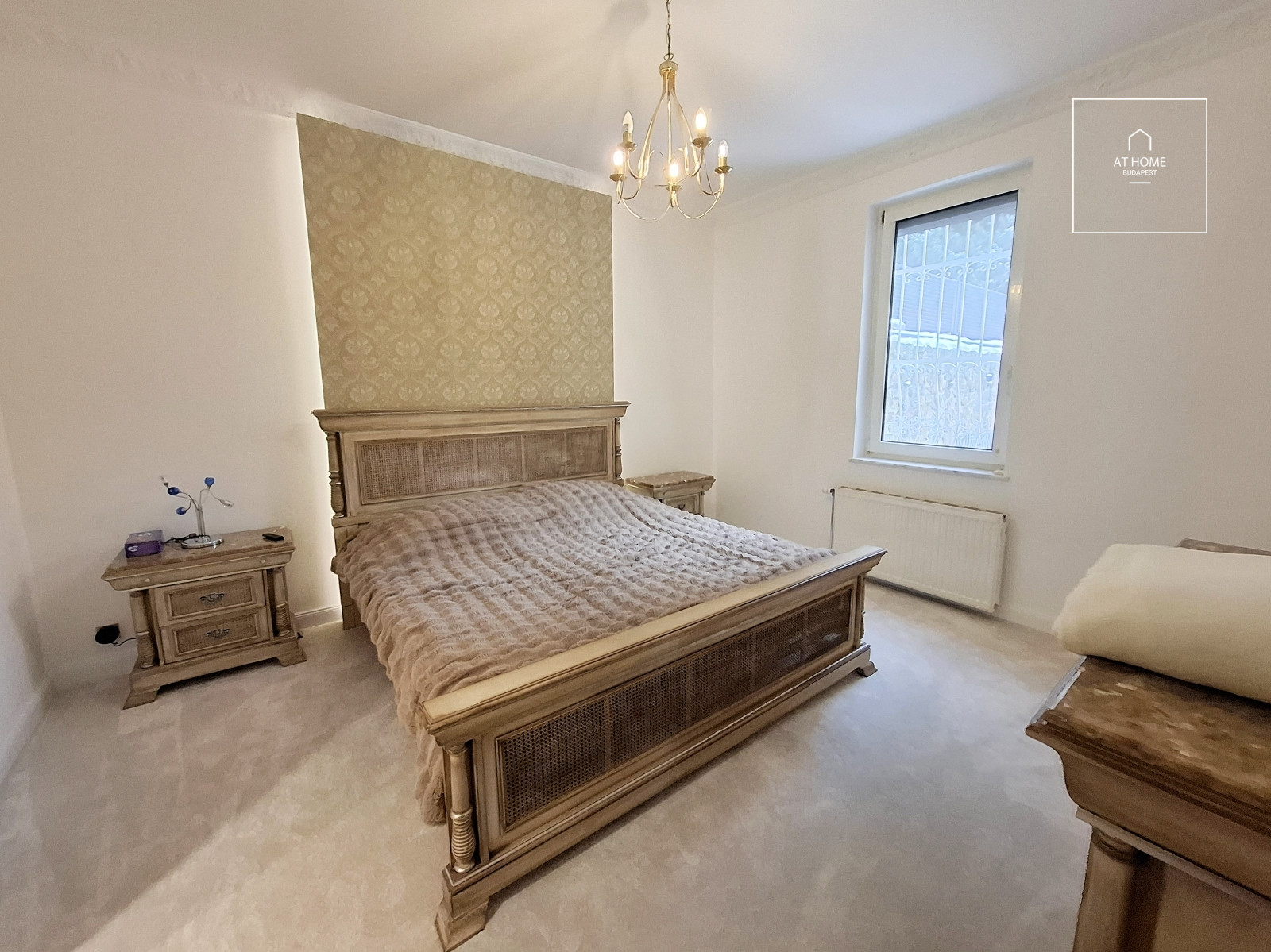 Exclusive 240 sqm apartment with terrace and 2 garage spaces on Gellért Hill