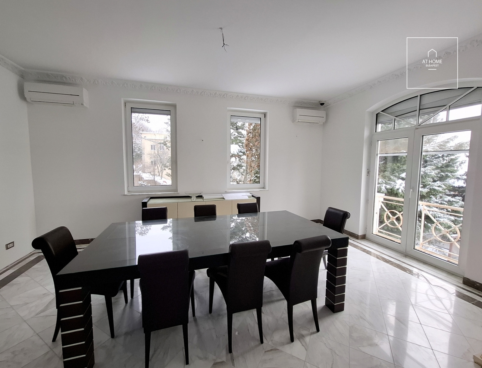 Exclusive 240 sqm apartment with terrace and 2 garage spaces on Gellért Hill