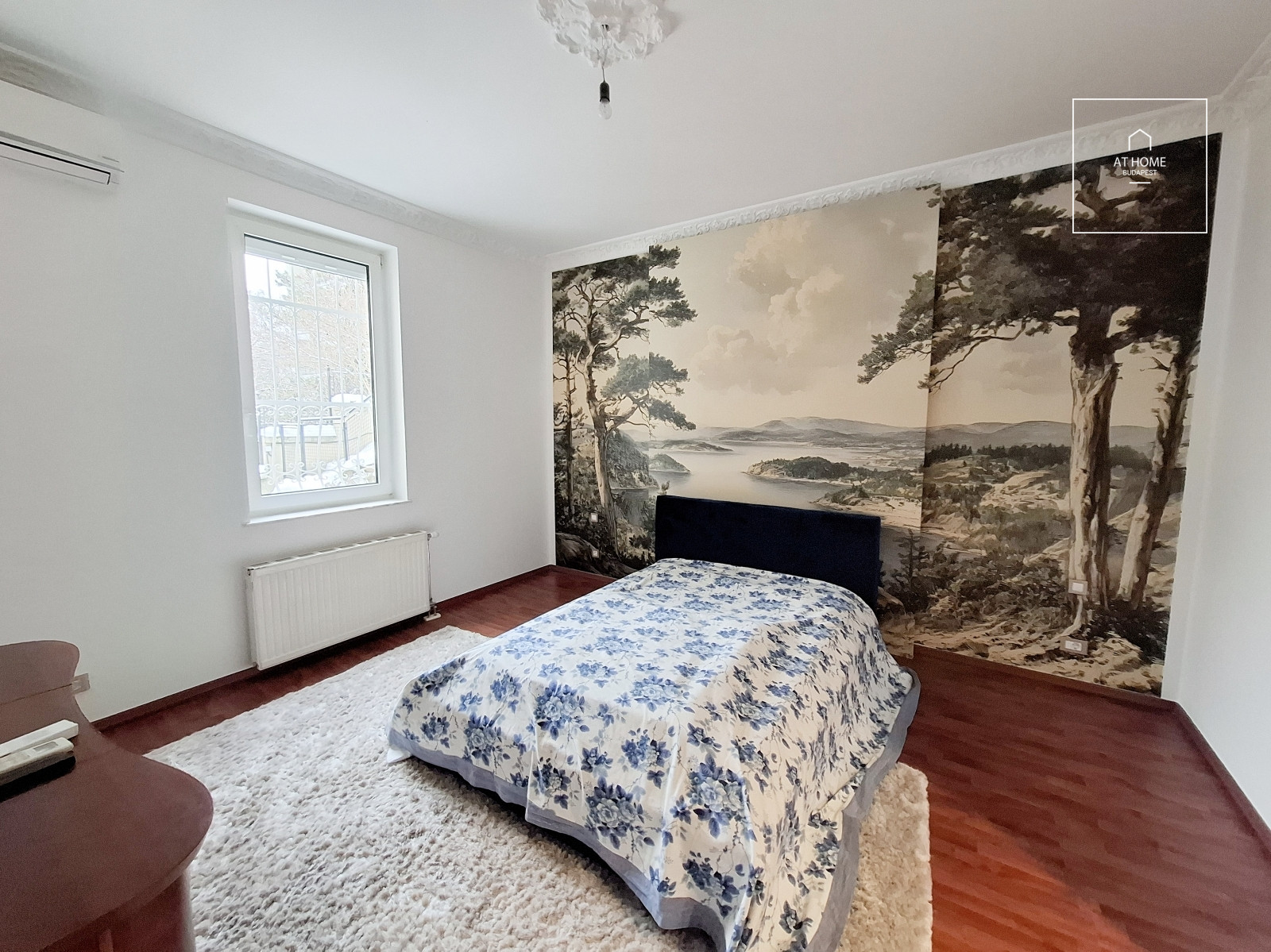 Exclusive 240 sqm apartment with terrace and 2 garage spaces on Gellért Hill