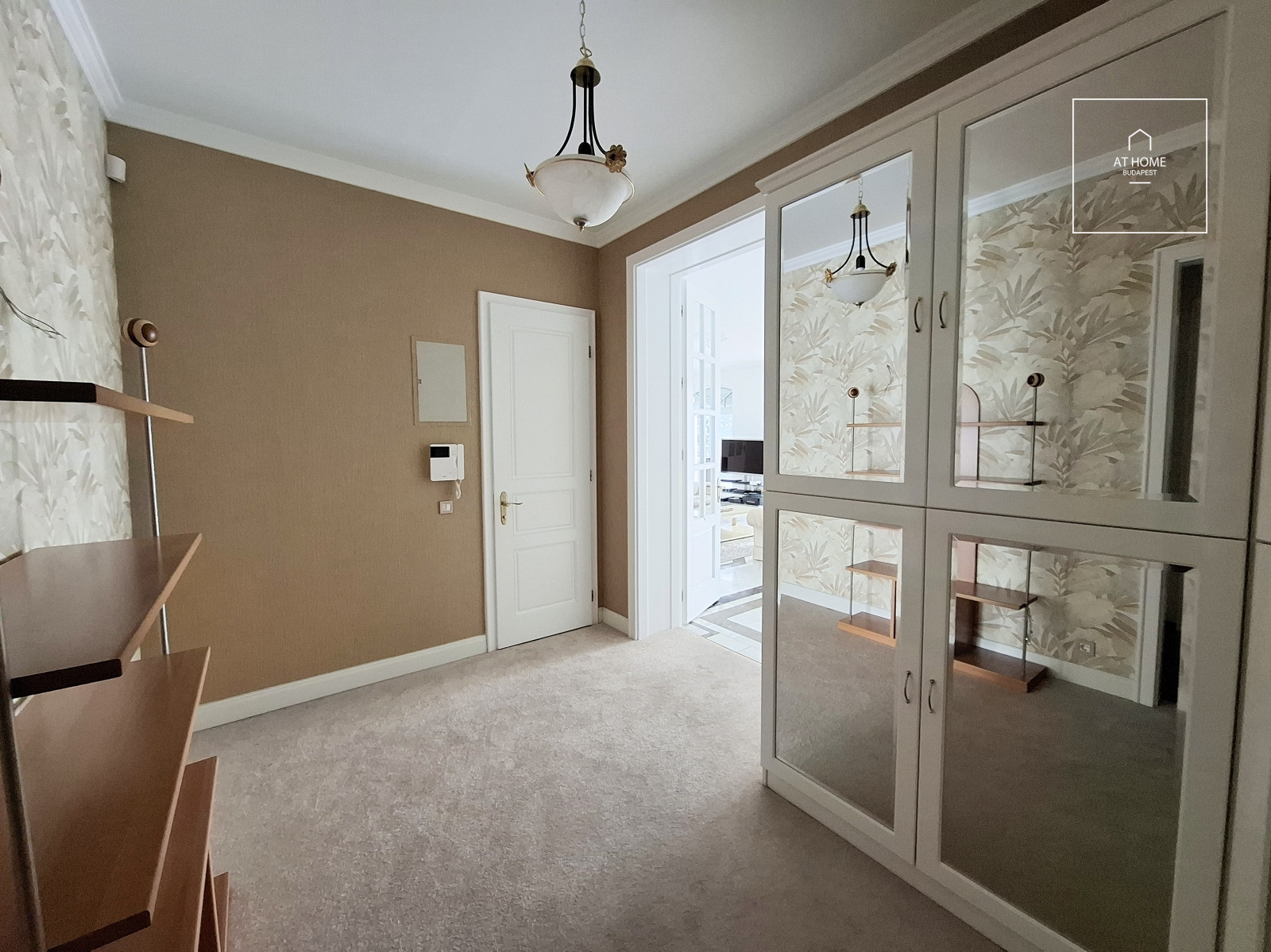 Exclusive 240 sqm apartment with terrace and 2 garage spaces on Gellért Hill