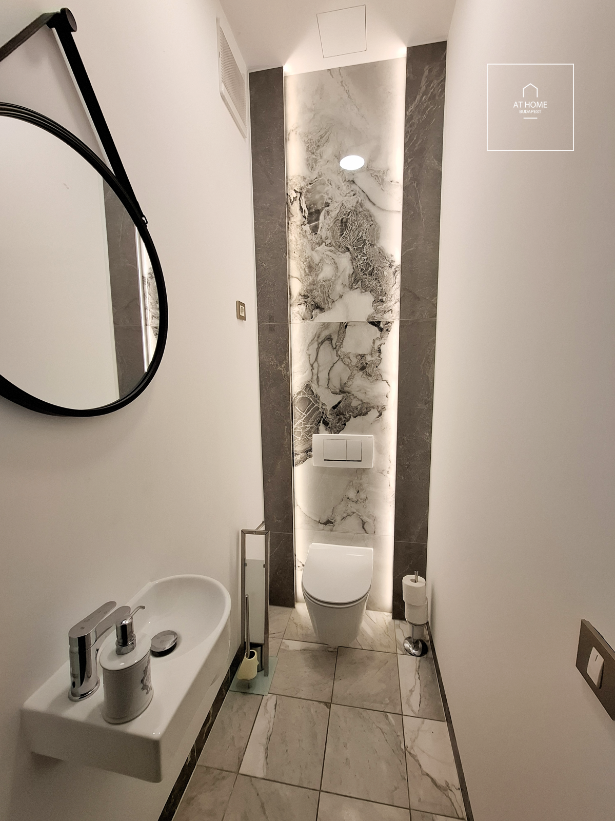 Exclusive 240 sqm apartment with terrace and 2 garage spaces on Gellért Hill