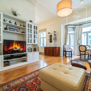 Renovated 3-bedroom spacious apartment with a balcony in the city center, District XIII