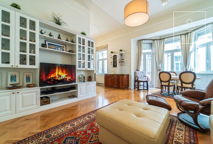 Renovated 3-bedroom spacious apartment with a balcony in the city center, District XIII