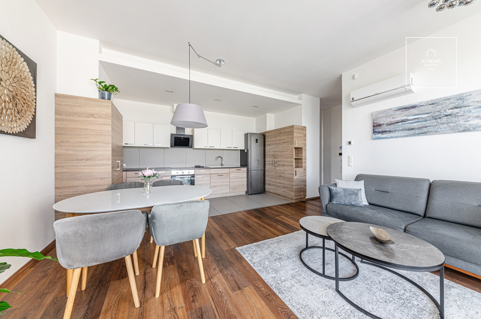 Furnished panoramic apartment with terrace and parking space at Budapart