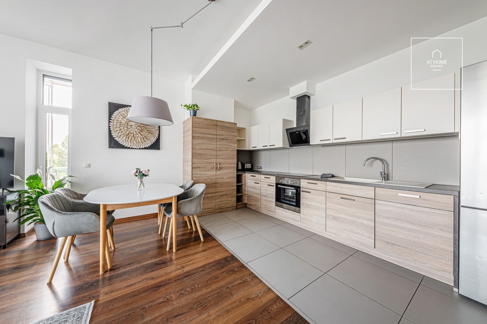 Furnished panoramic apartment with terrace and parking space at Budapart