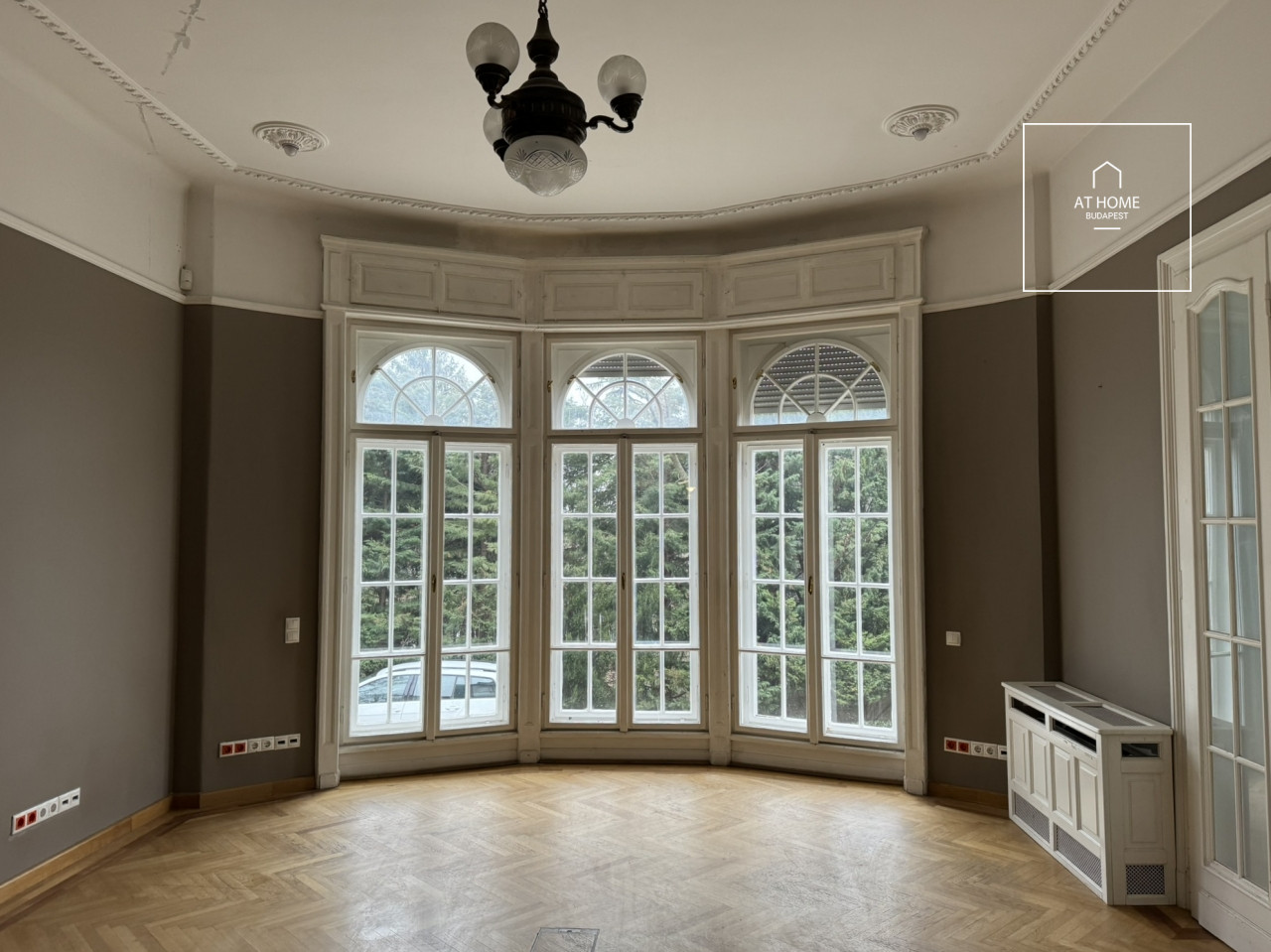 Beautifully maintained Neo-Baroque villa in the 2nd district, Rózsadomb