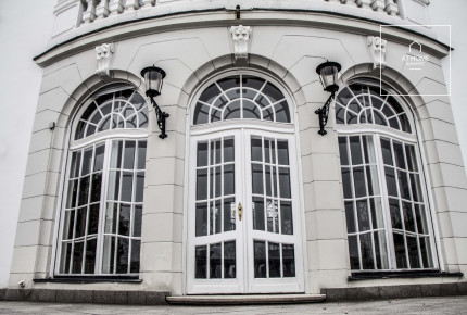 Beautifully maintained Neo-Baroque villa in the 2nd district, Rózsadomb