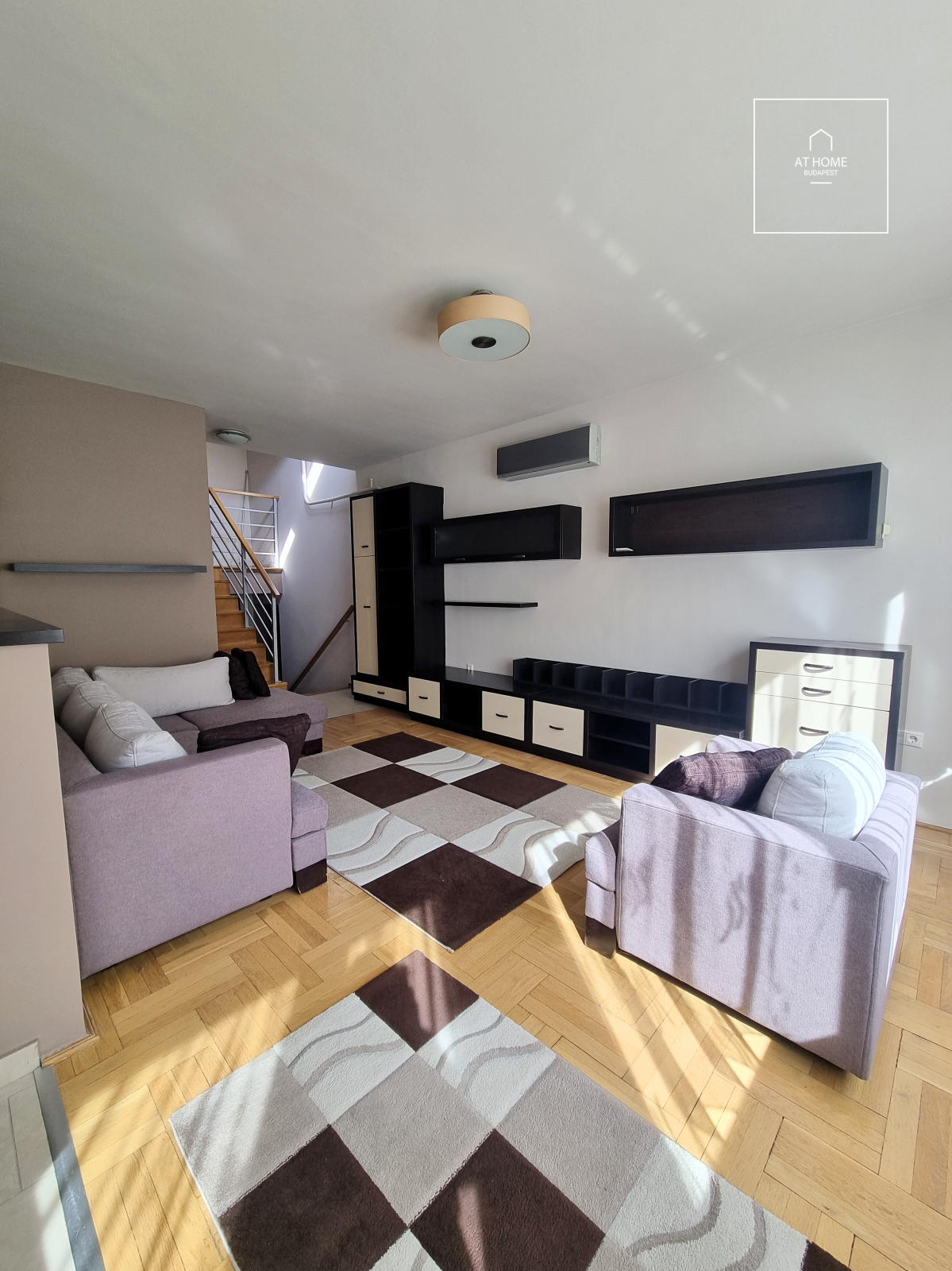 Renovated split-level apartment with 2 bedrooms in District II