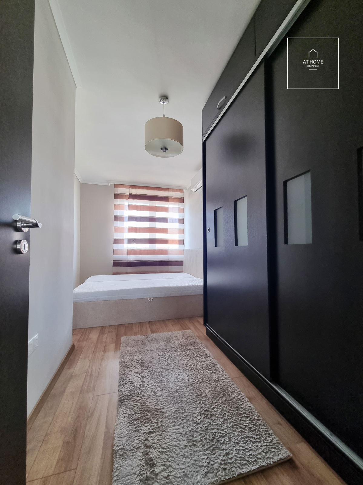 Renovated split-level apartment with 2 bedrooms in District II