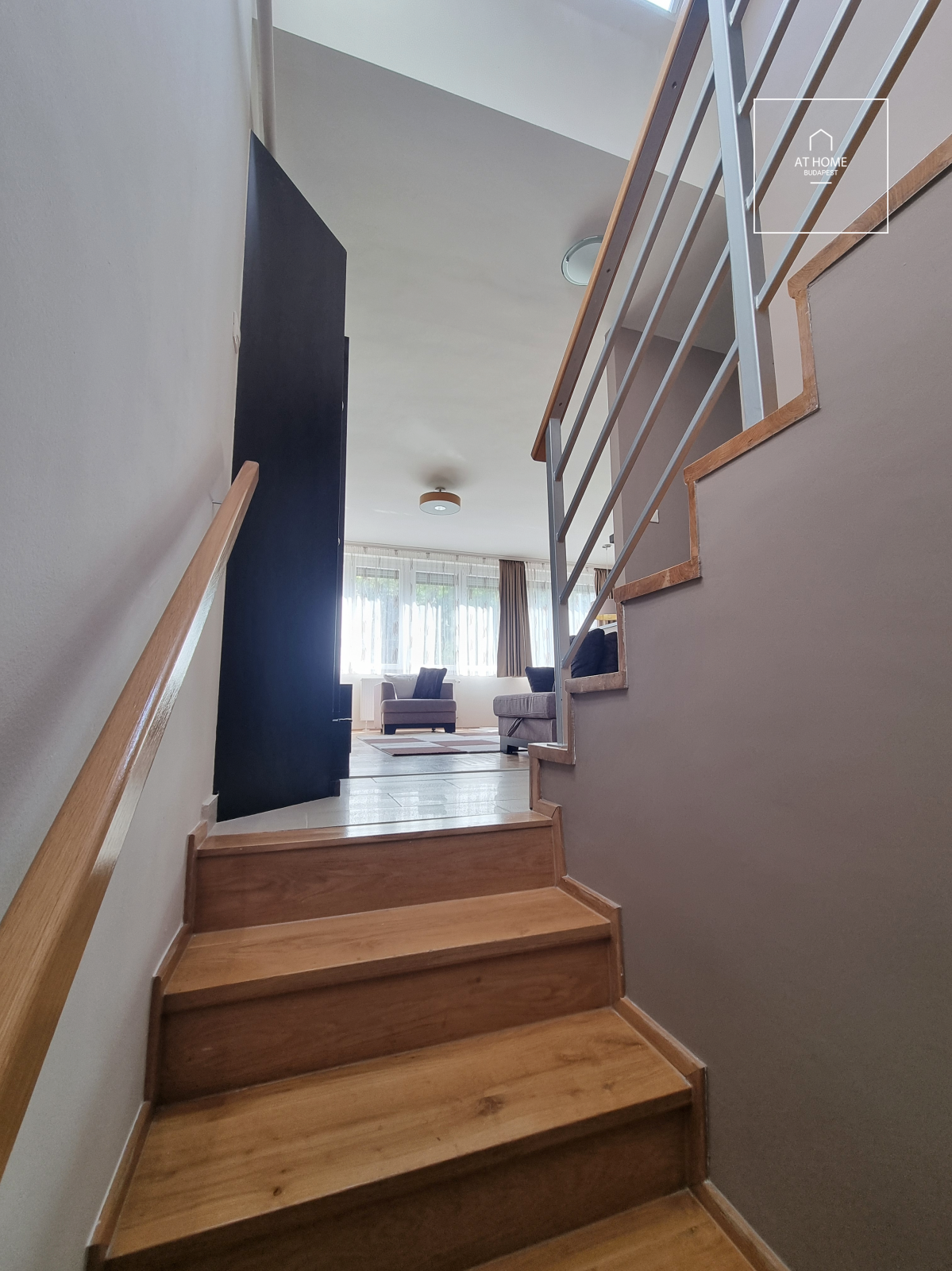 Renovated split-level apartment with 2 bedrooms in District II