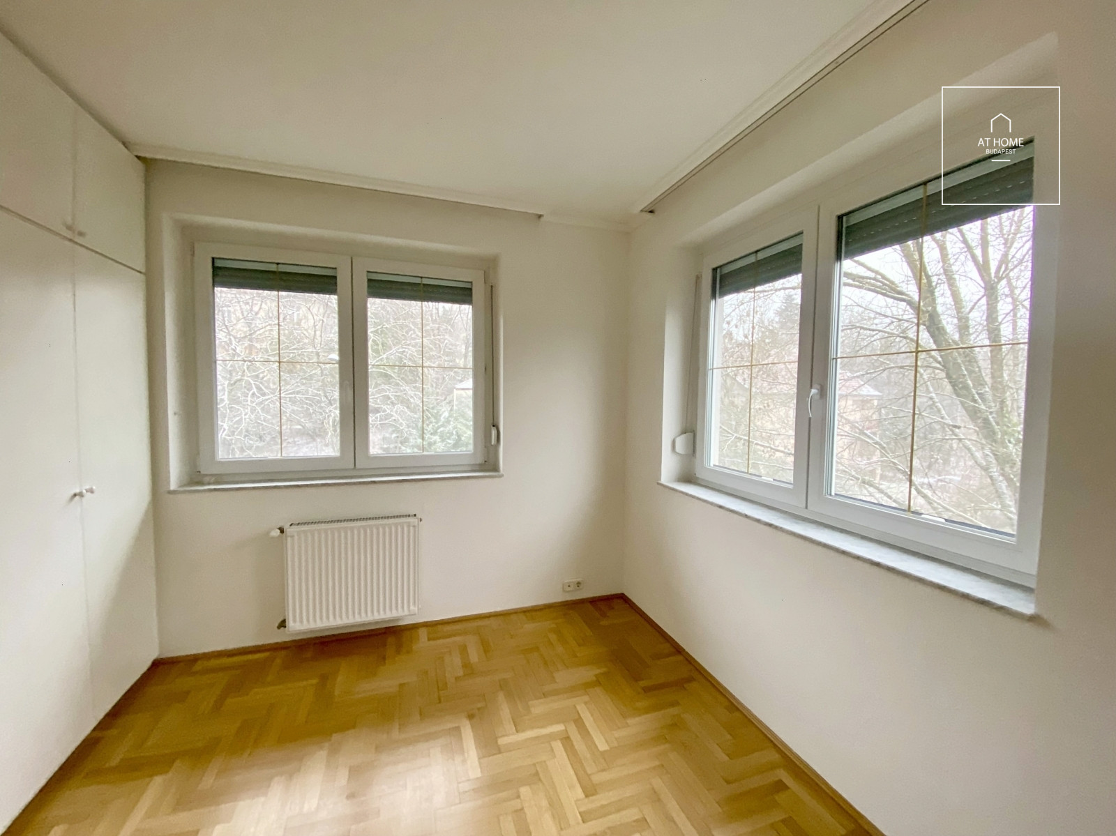 Renovated 136 sqm apartment with 3 bedrooms and a 14 sqm terrace in the 2nd district of Budapest