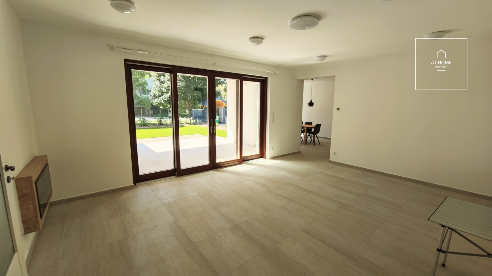 Newly built family house with 3 bedrooms and two garage spaces in Telki