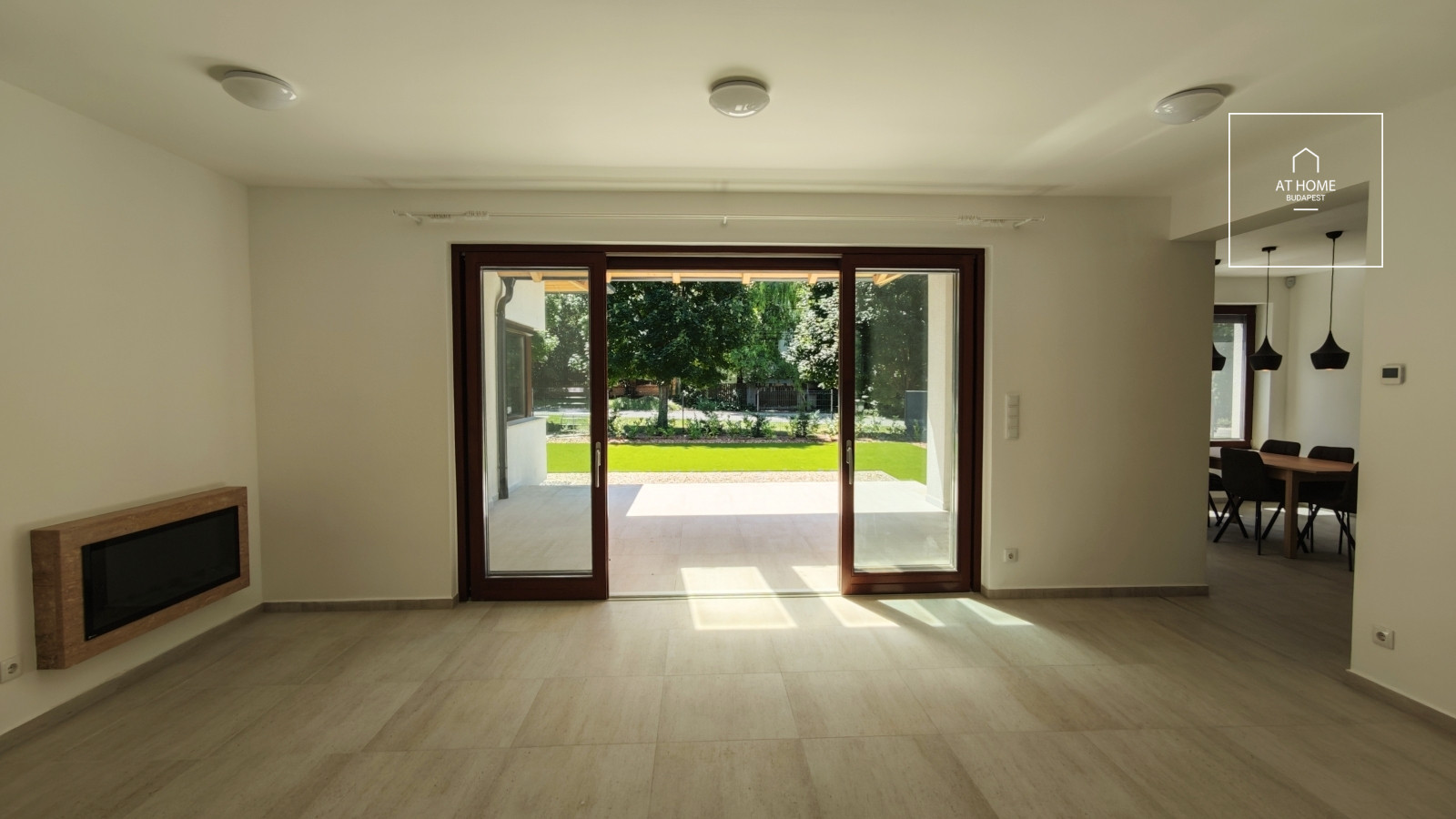 Newly built family house with 3 bedrooms and two garage spaces in Telki