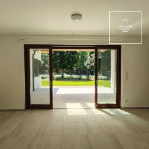 Newly built family house with 3 bedrooms and two garage spaces in Telki
