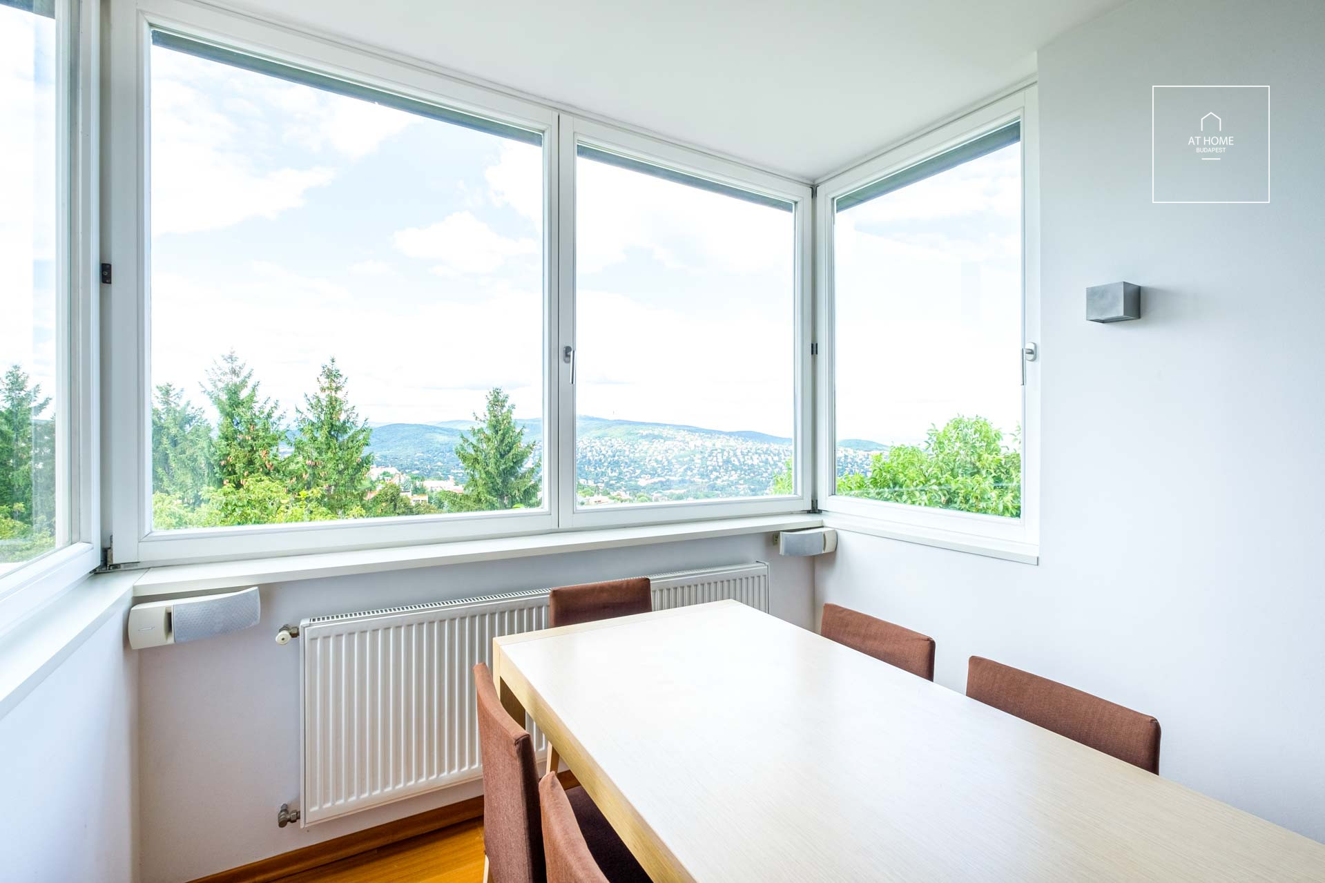 4 bedroom exclusive apartment for rent in the XII. district, Budapest