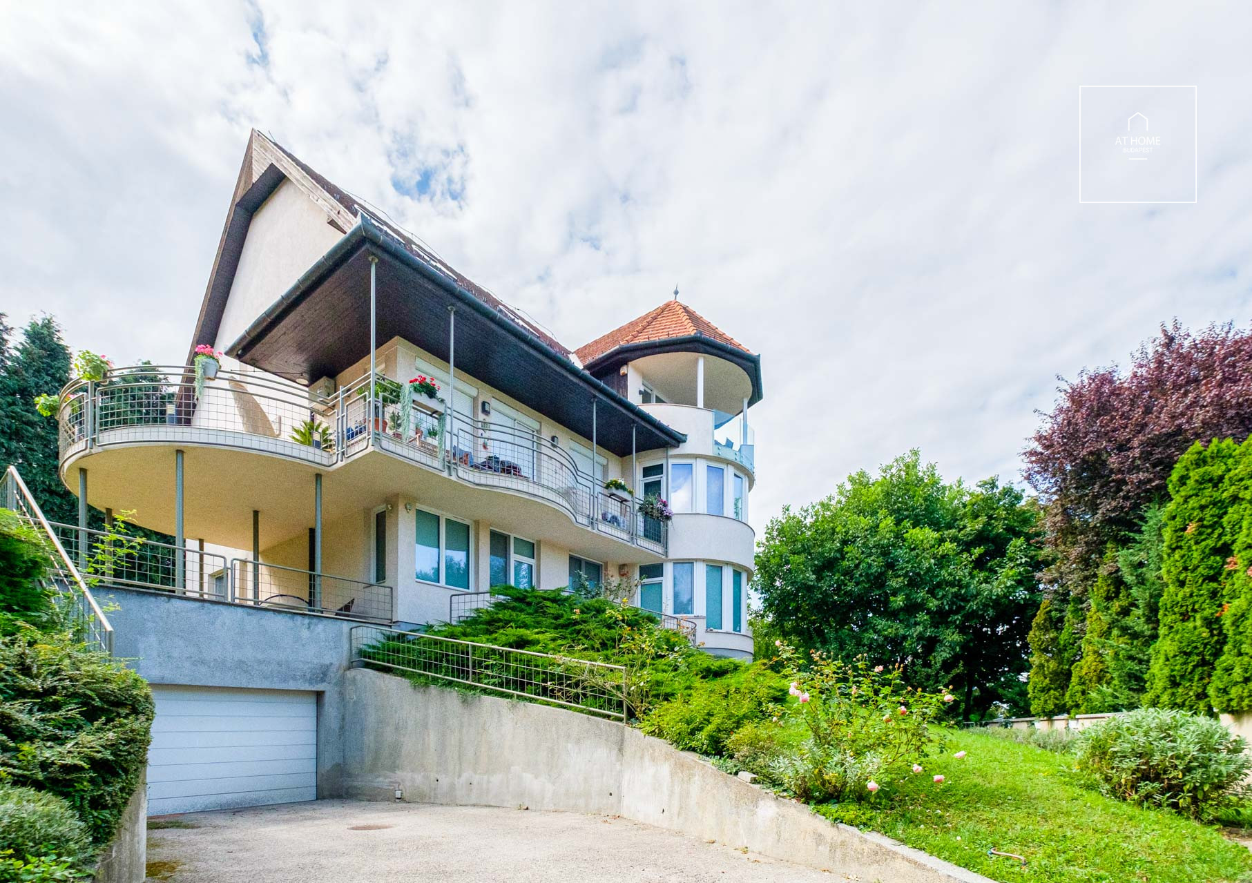 4 bedroom exclusive apartment for rent in the XII. district, Budapest