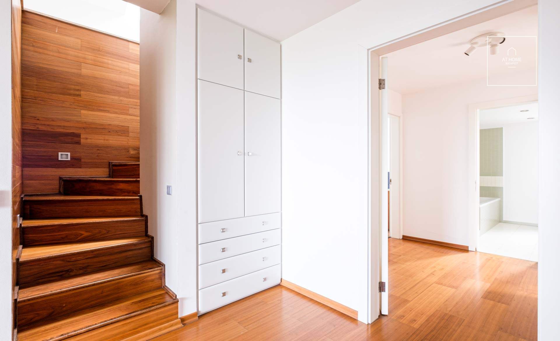 4 bedroom exclusive apartment for rent in the XII. district, Budapest