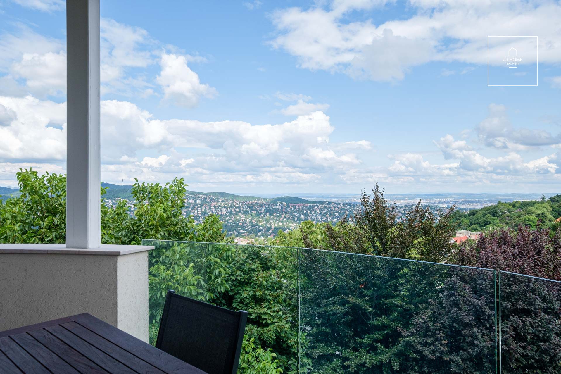 4 bedroom exclusive apartment for rent in the XII. district, Budapest