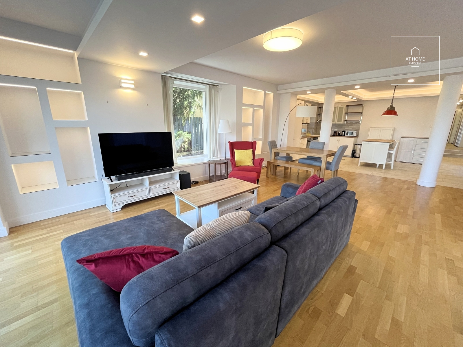 Luxury apartment with 3 bedrooms, a terrace, and a private garden in District XII