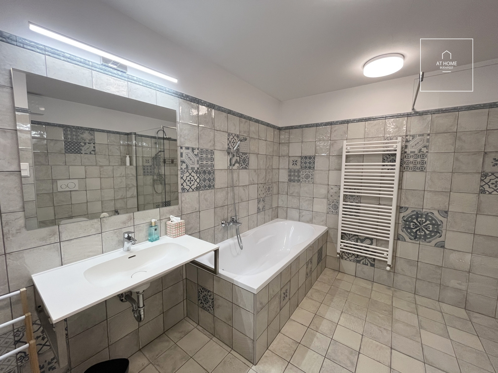 Luxury apartment with 3 bedrooms, a terrace, and a private garden in District XII