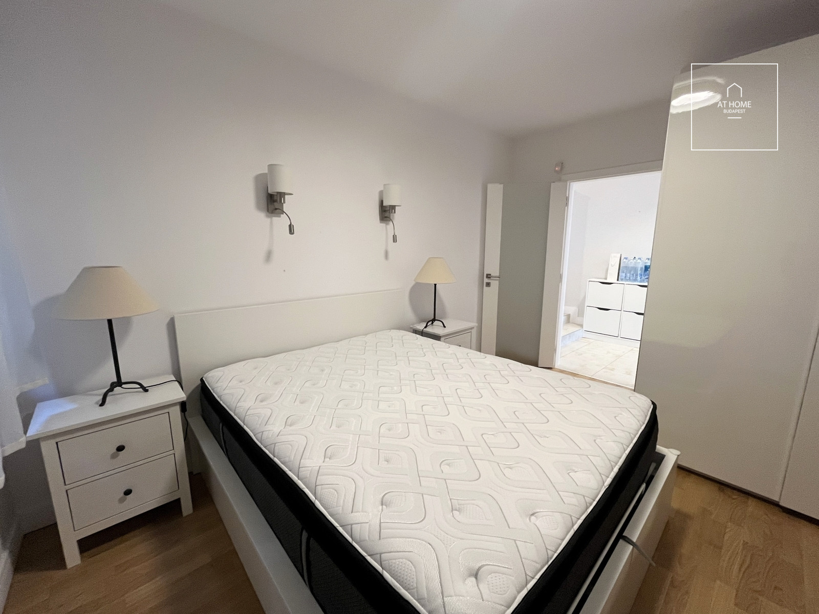 Luxury apartment with 3 bedrooms, a terrace, and a private garden in District XII