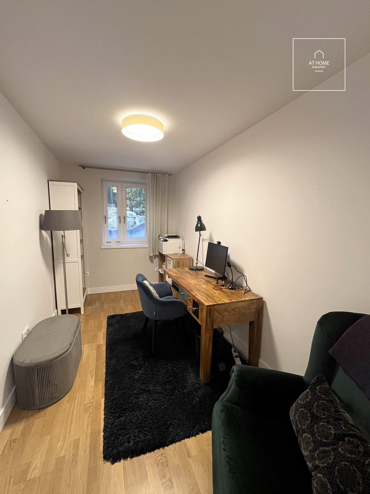 Luxury apartment with 3 bedrooms, a terrace, and a private garden in District XII