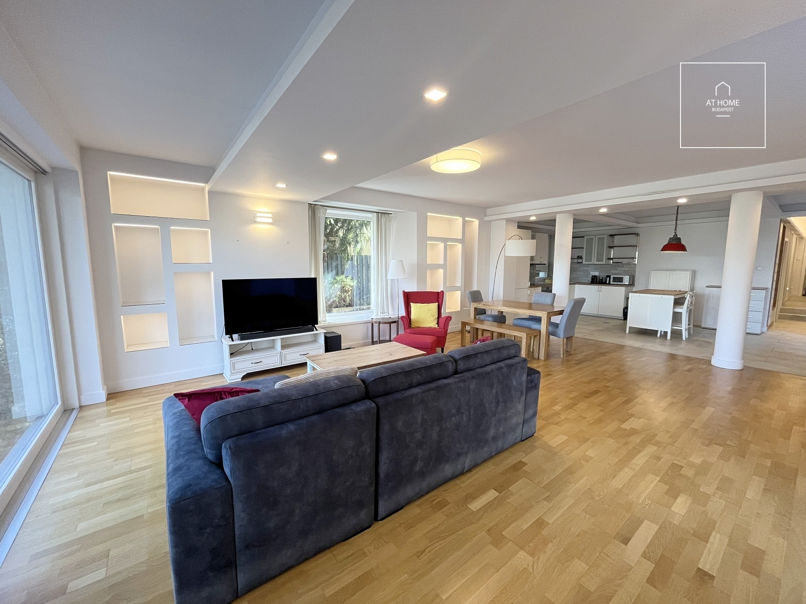 Luxury apartment with 3 bedrooms, a terrace, and a private garden in District XII