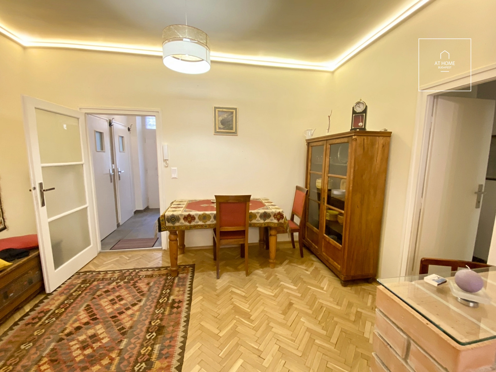 Two-bedroom apartment with excellent transport connections in District XII