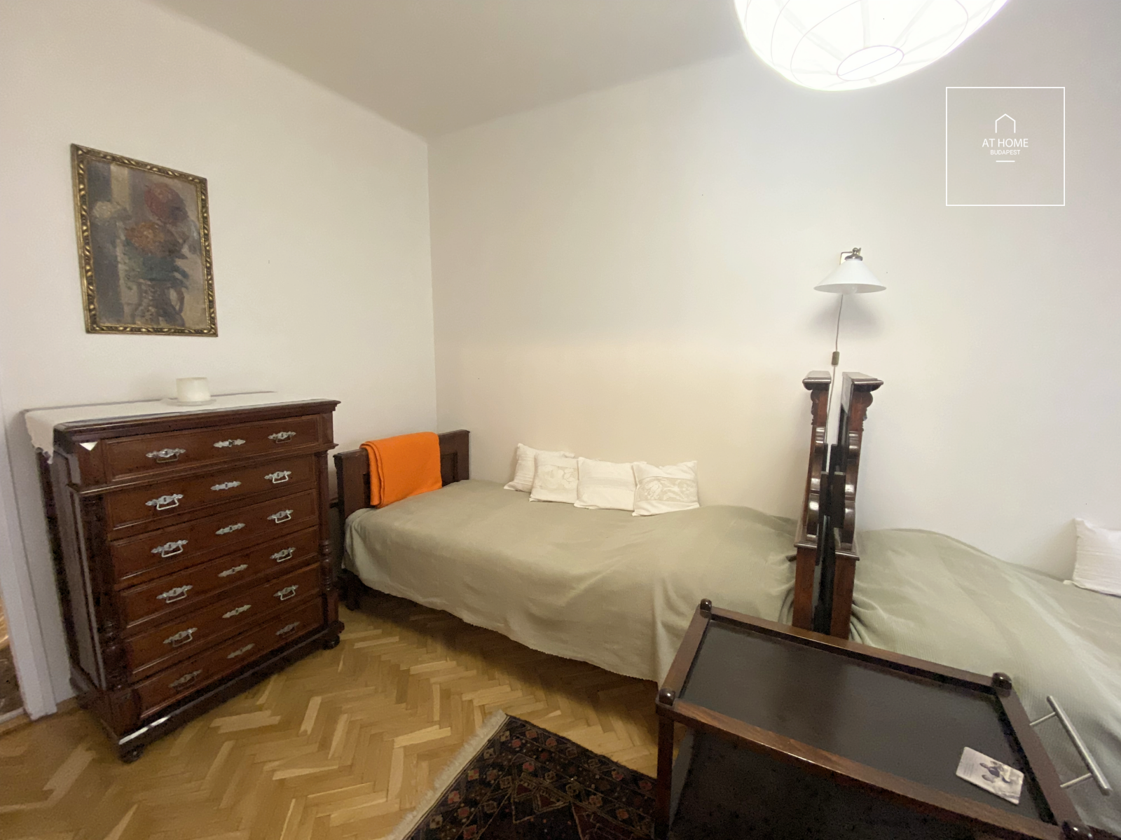 Two-bedroom apartment with excellent transport connections in District XII