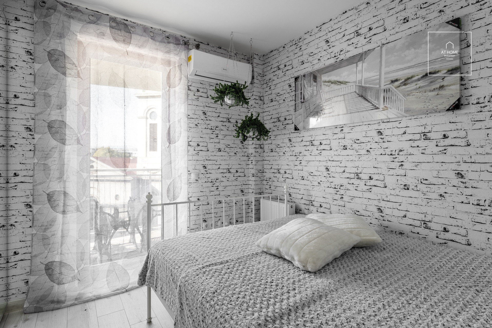 2 bedroom luxury apartment for rent in the 13th district of Budapest