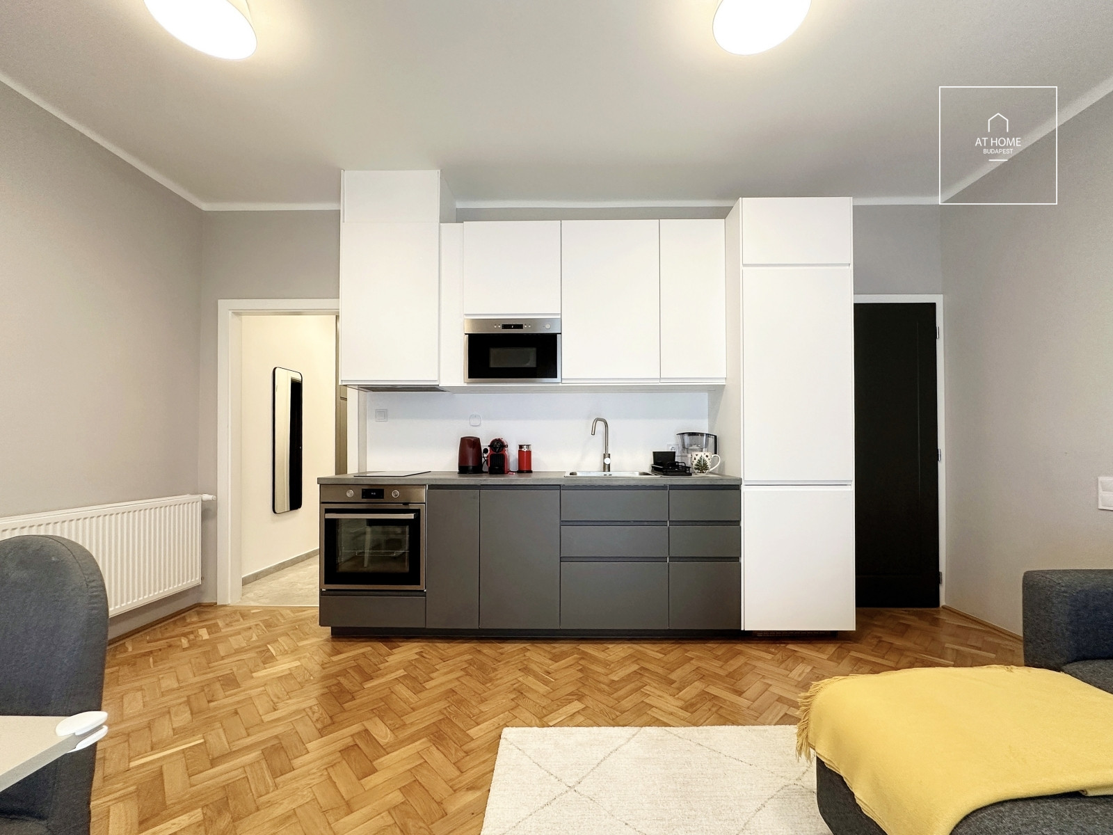 Fully renovated 43 sqm apartment in a leafy area of District II