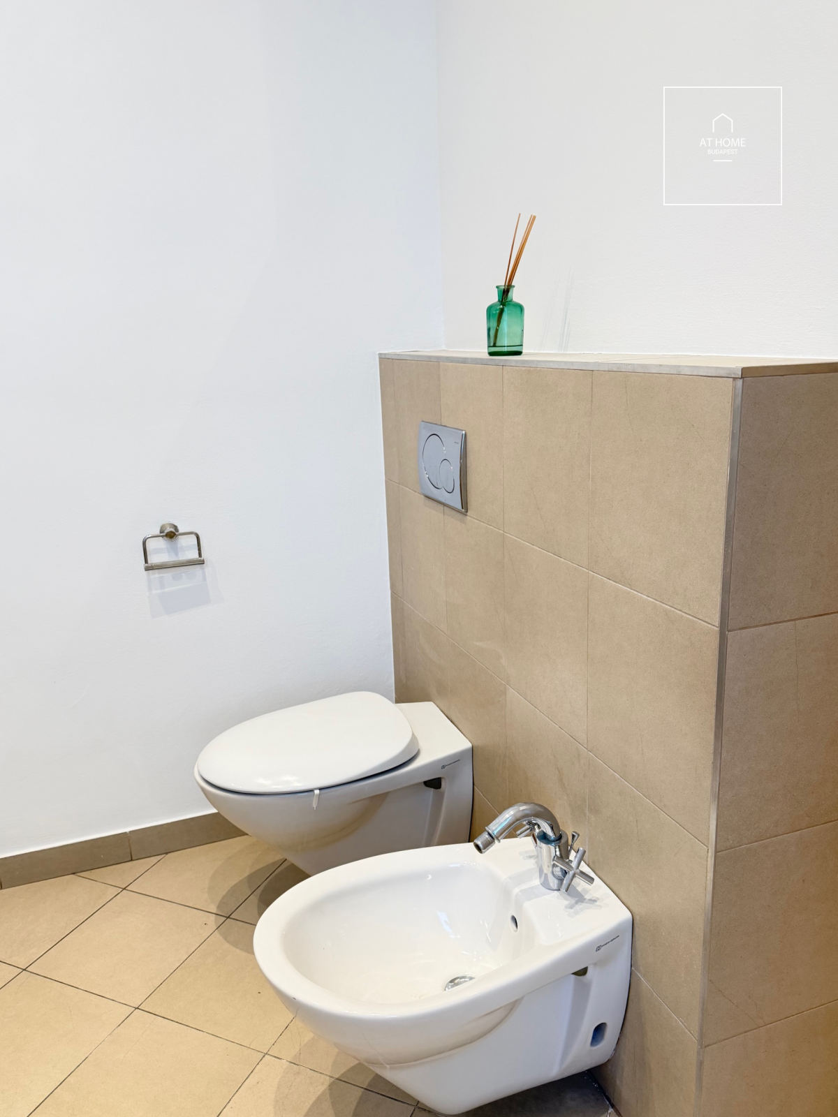 Renovated 70 sqm, 2-bedroom apartment in District VI, near Liszt Ferenc Square