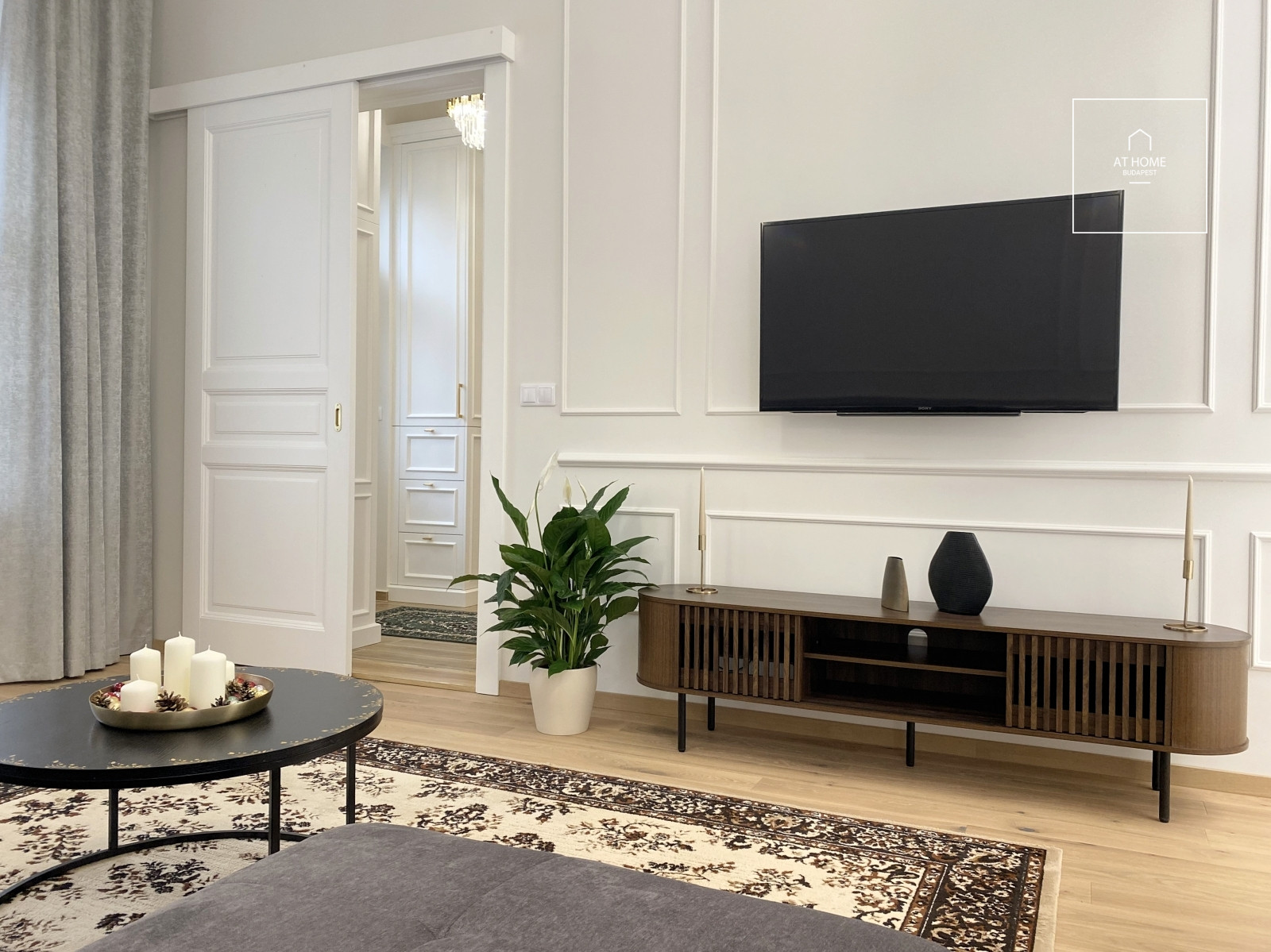 Renovated 47 sqm exclusive one-bedroom apartment in the Buda Castle District