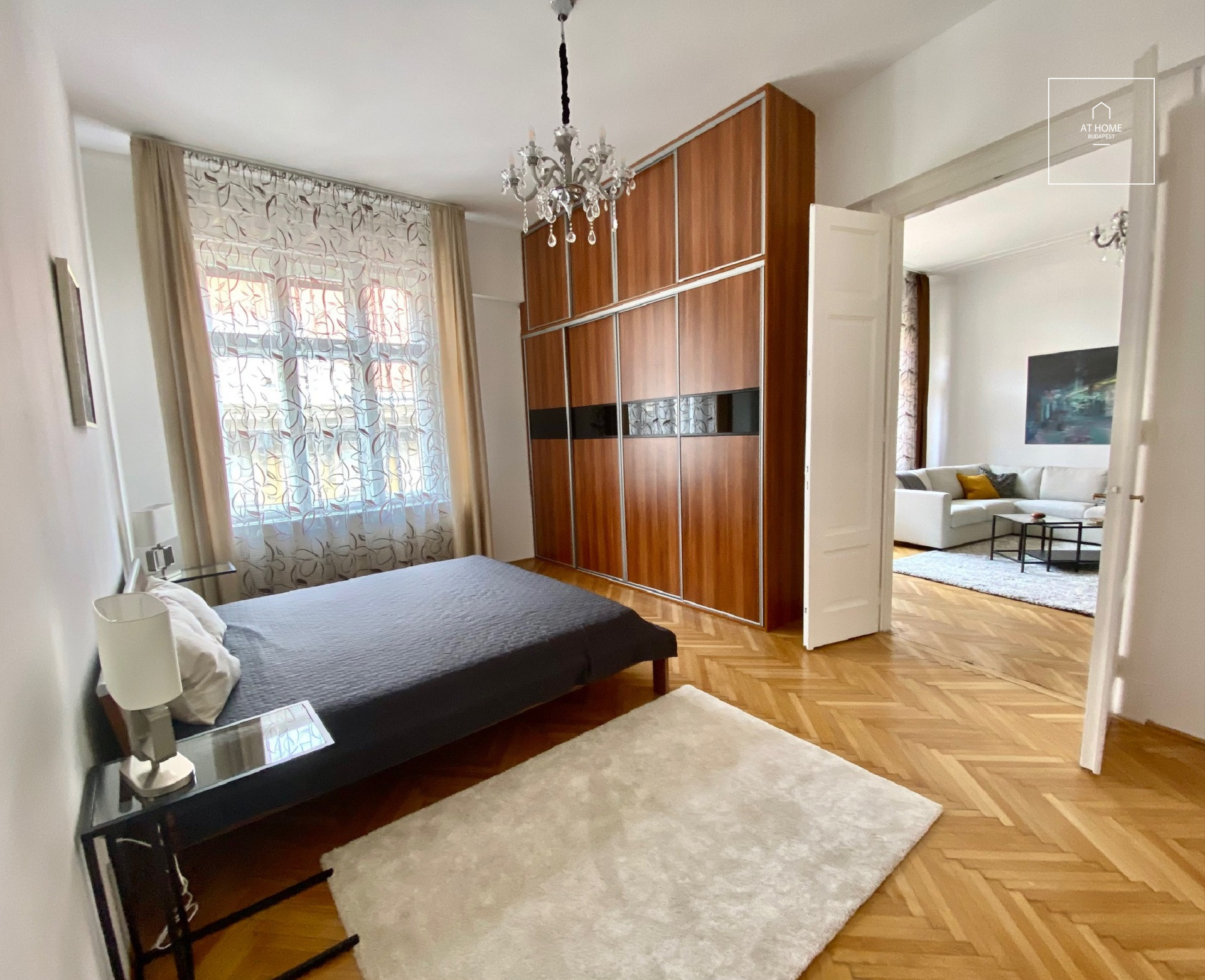 Two bedroom apartment for rent Budapest V. district Downtown