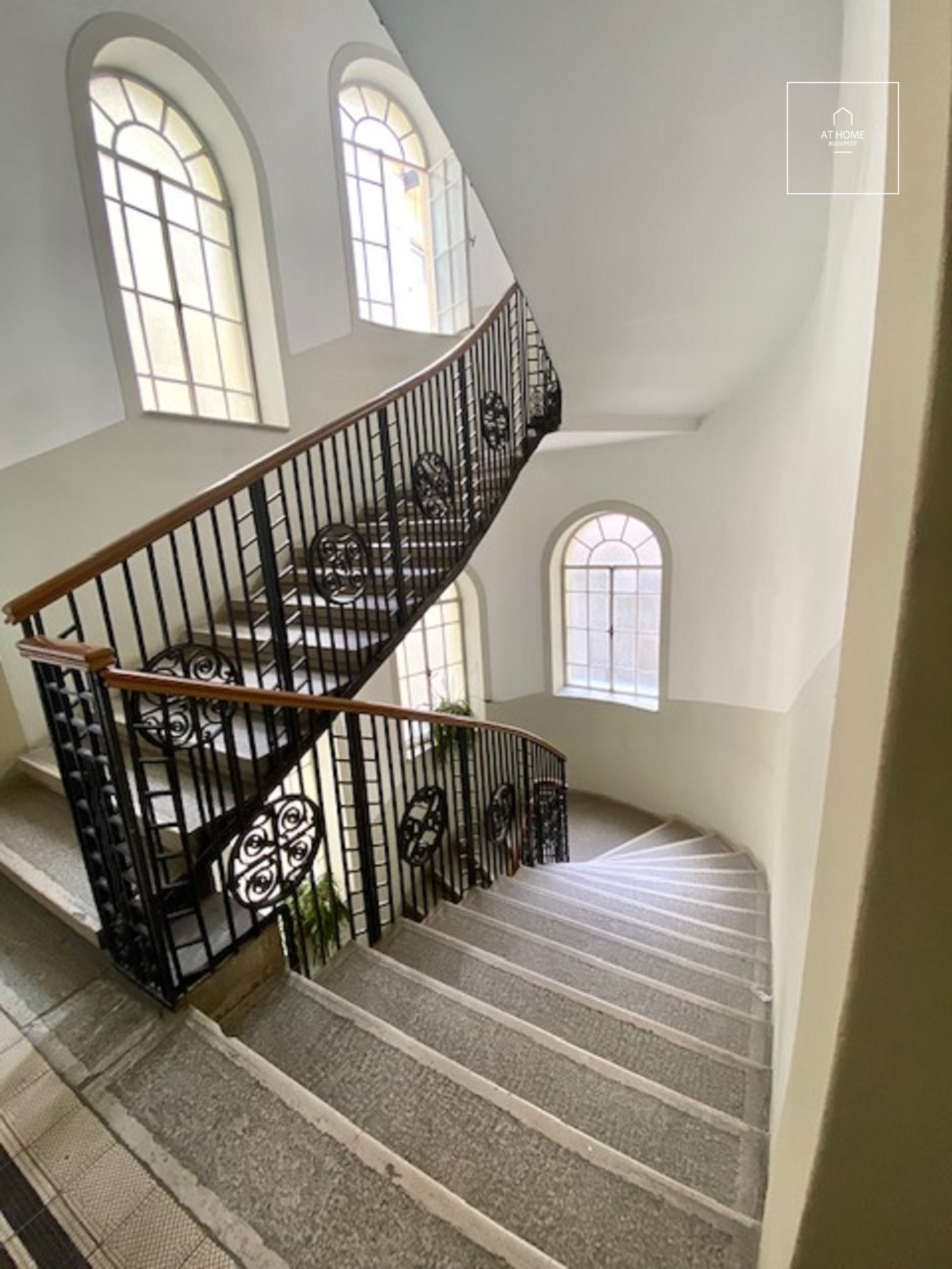 Two bedroom apartment for rent Budapest V. district Downtown