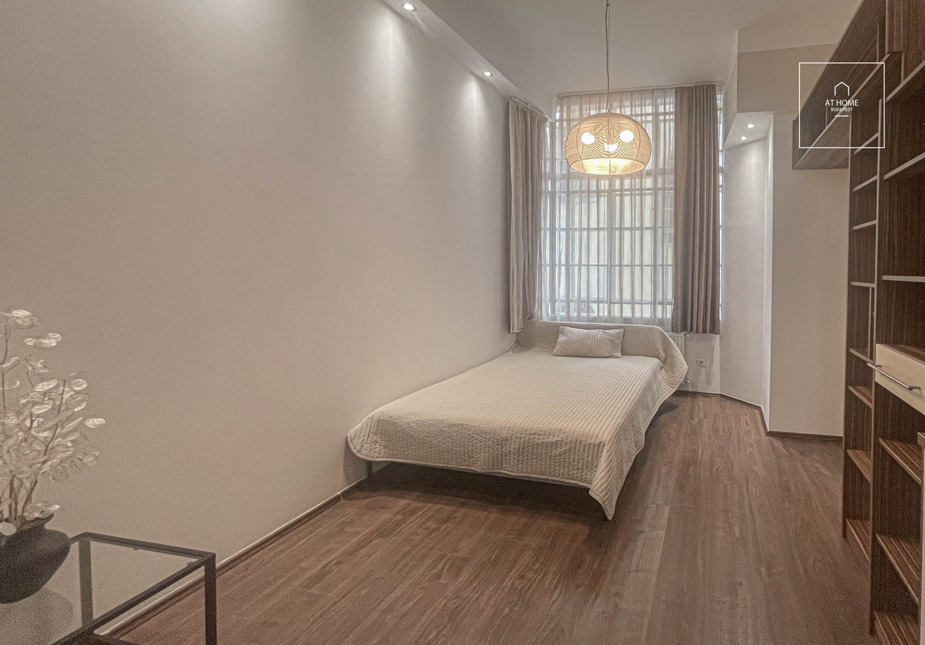 Two bedroom apartment for rent Budapest V. district Downtown