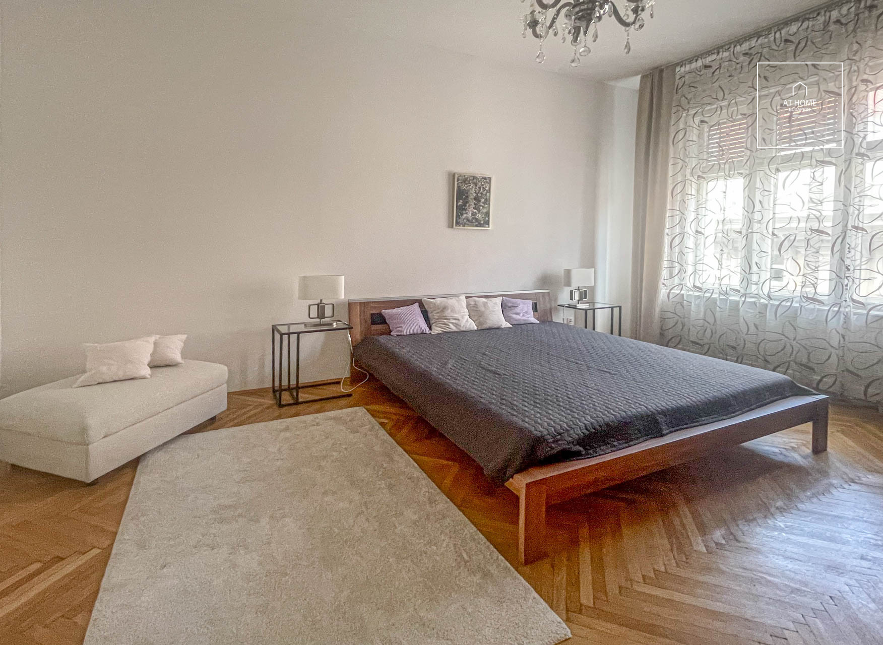 Two bedroom apartment for rent Budapest V. district Downtown