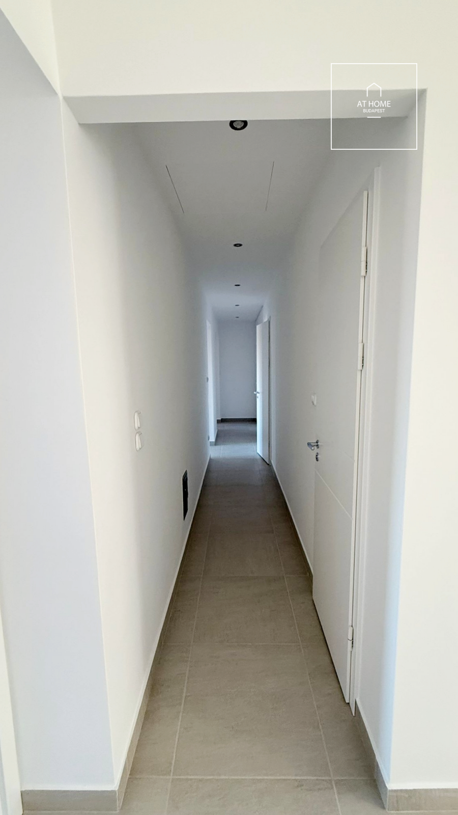 Renovated 115 sqm three-bedroom apartment in District I, Naphegy