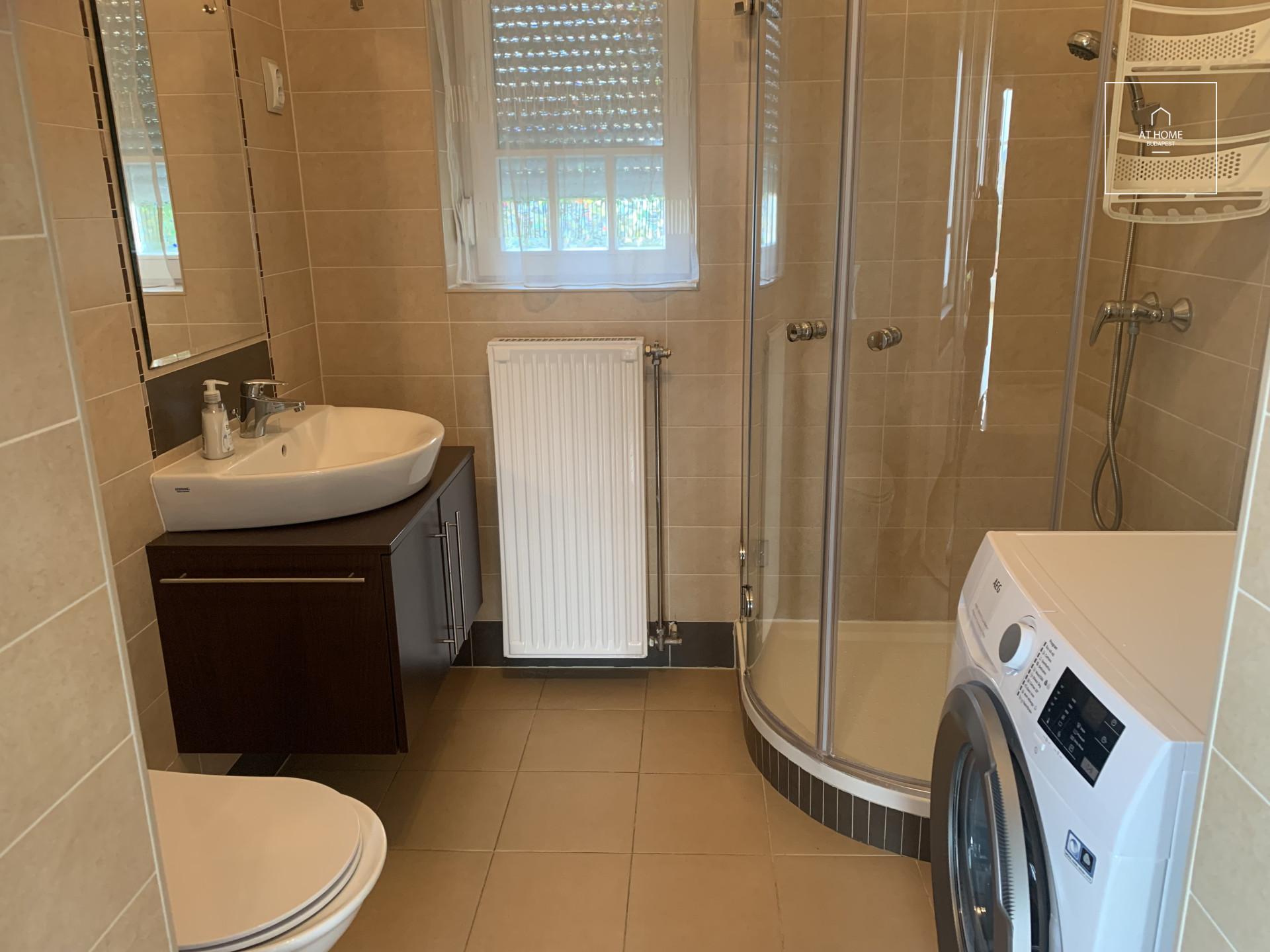 Beautiful panoramic 3-bedroom apartment for rent in the 1st district