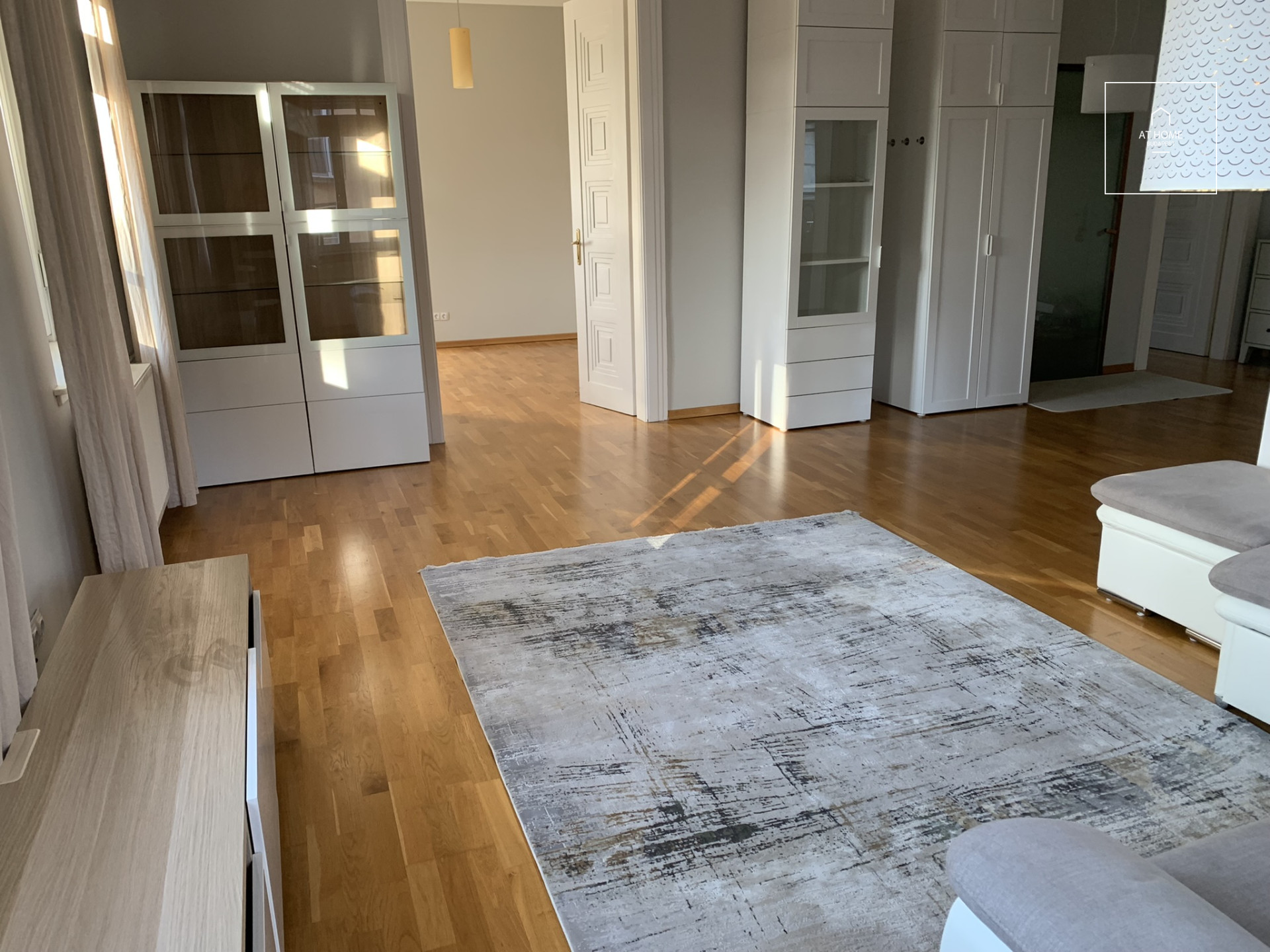 Beautiful panoramic 3-bedroom apartment for rent in the 1st district