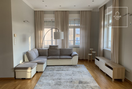 Beautiful panoramic 3-bedroom apartment for rent in the 1st district