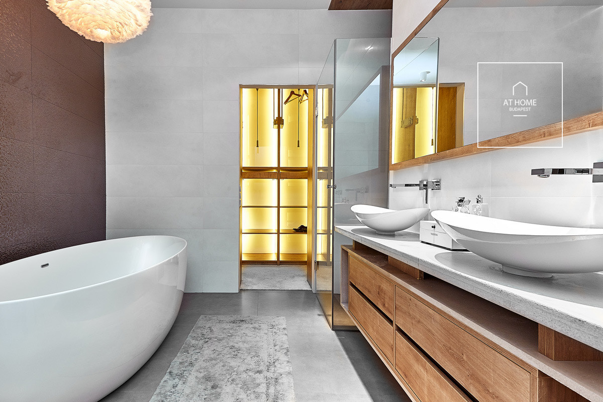 Panoramic 114 sqm penthouse apartment with terrace on Gellért Hill