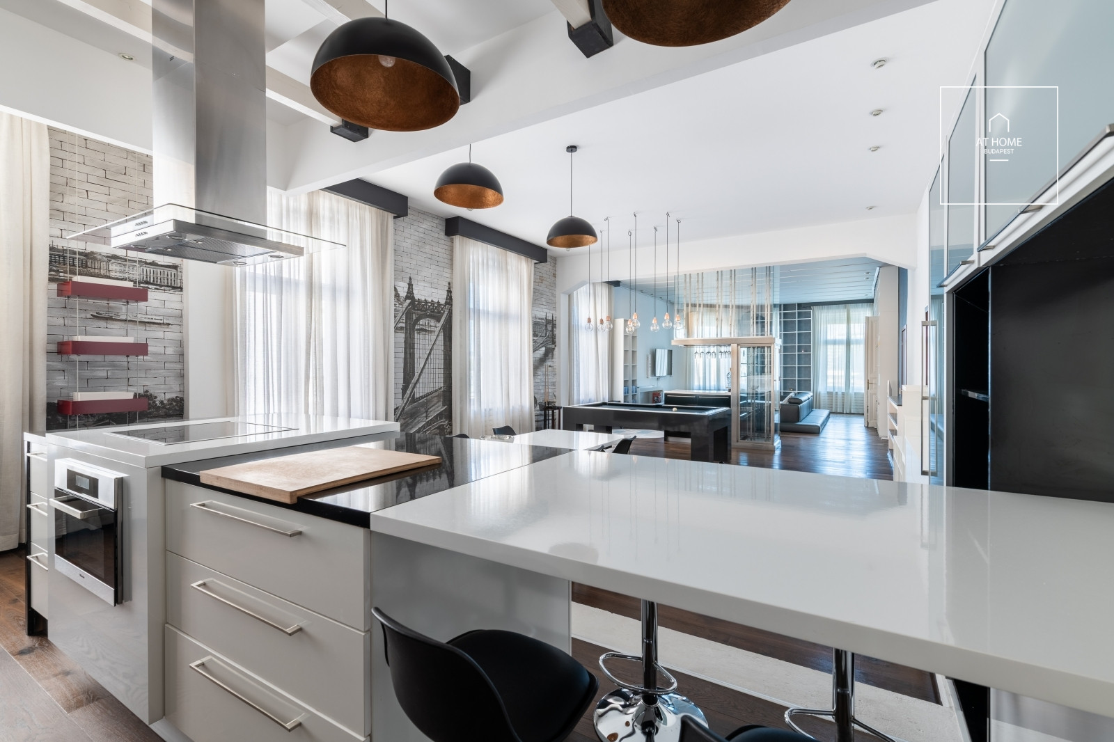 Renovated 200 sqm apartment with Danube panorama in District I