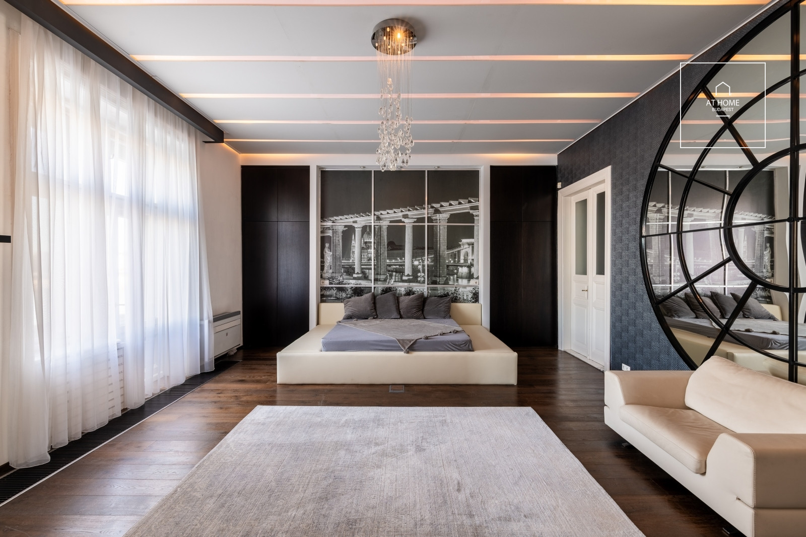 Renovated 200 sqm apartment with Danube panorama in District I