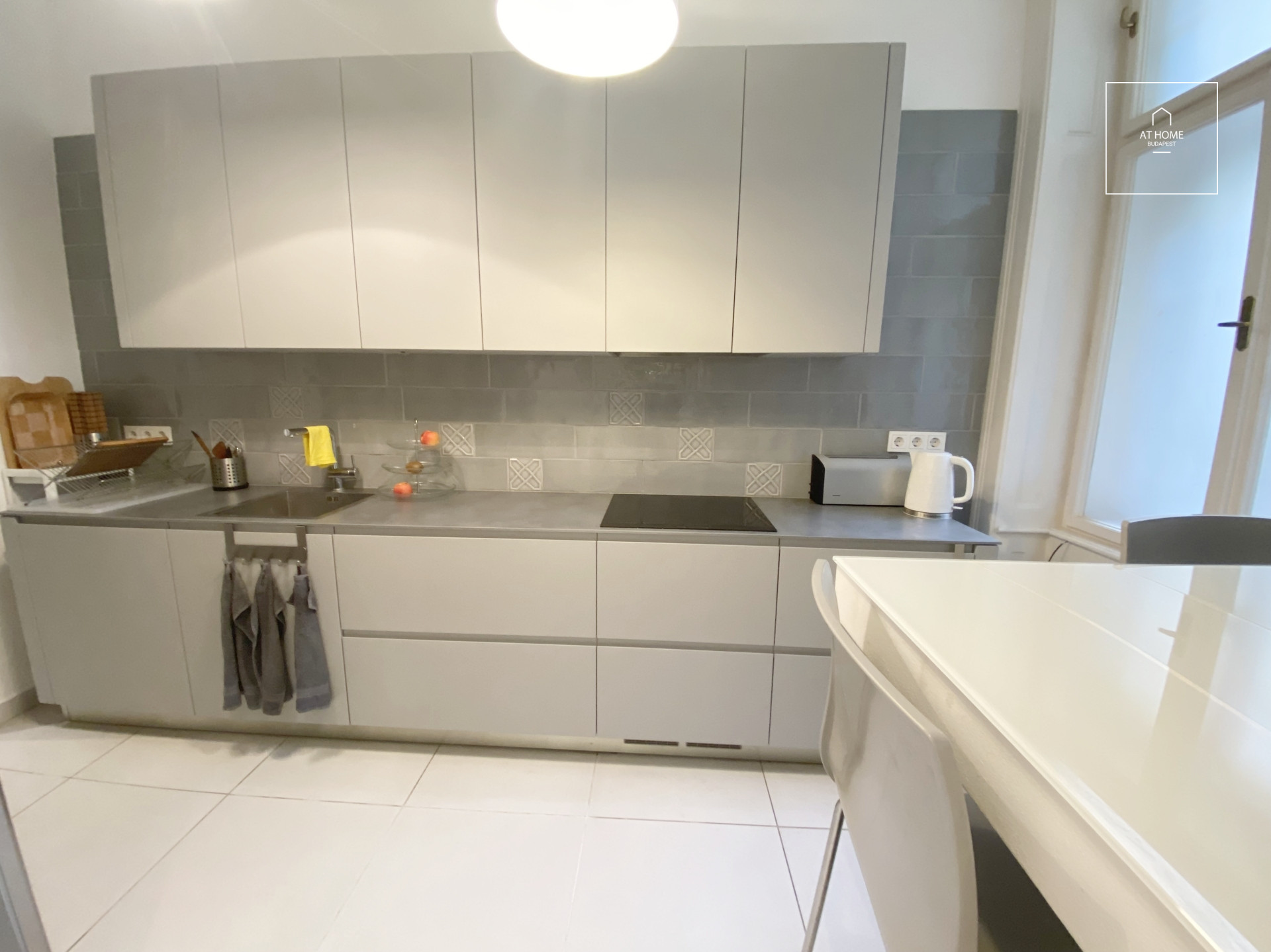 Elegant apartment with panoramic views of the Danube Budapest V. district, Lipótváros