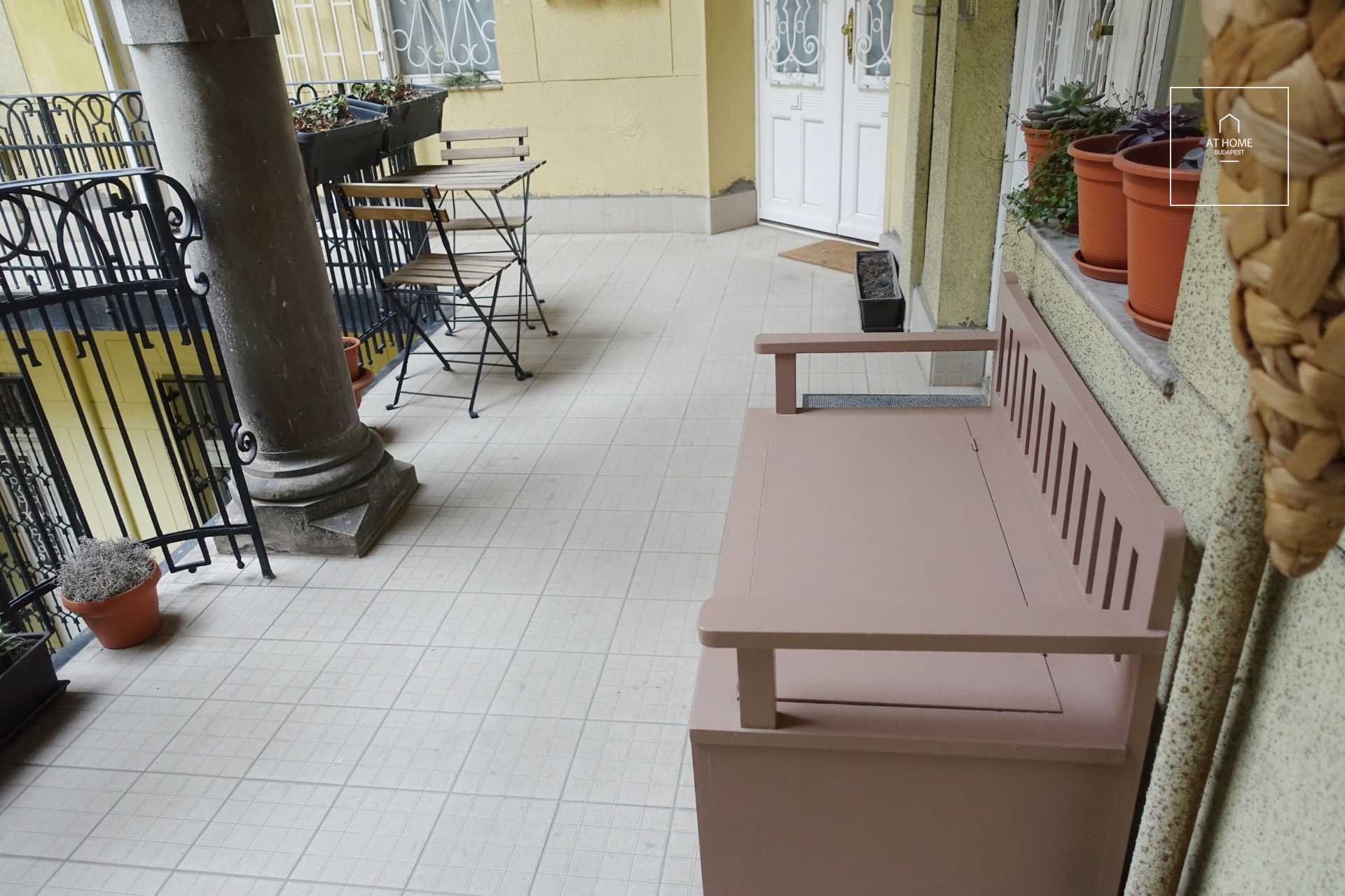 Elegant apartment with panoramic views of the Danube Budapest V. district, Lipótváros