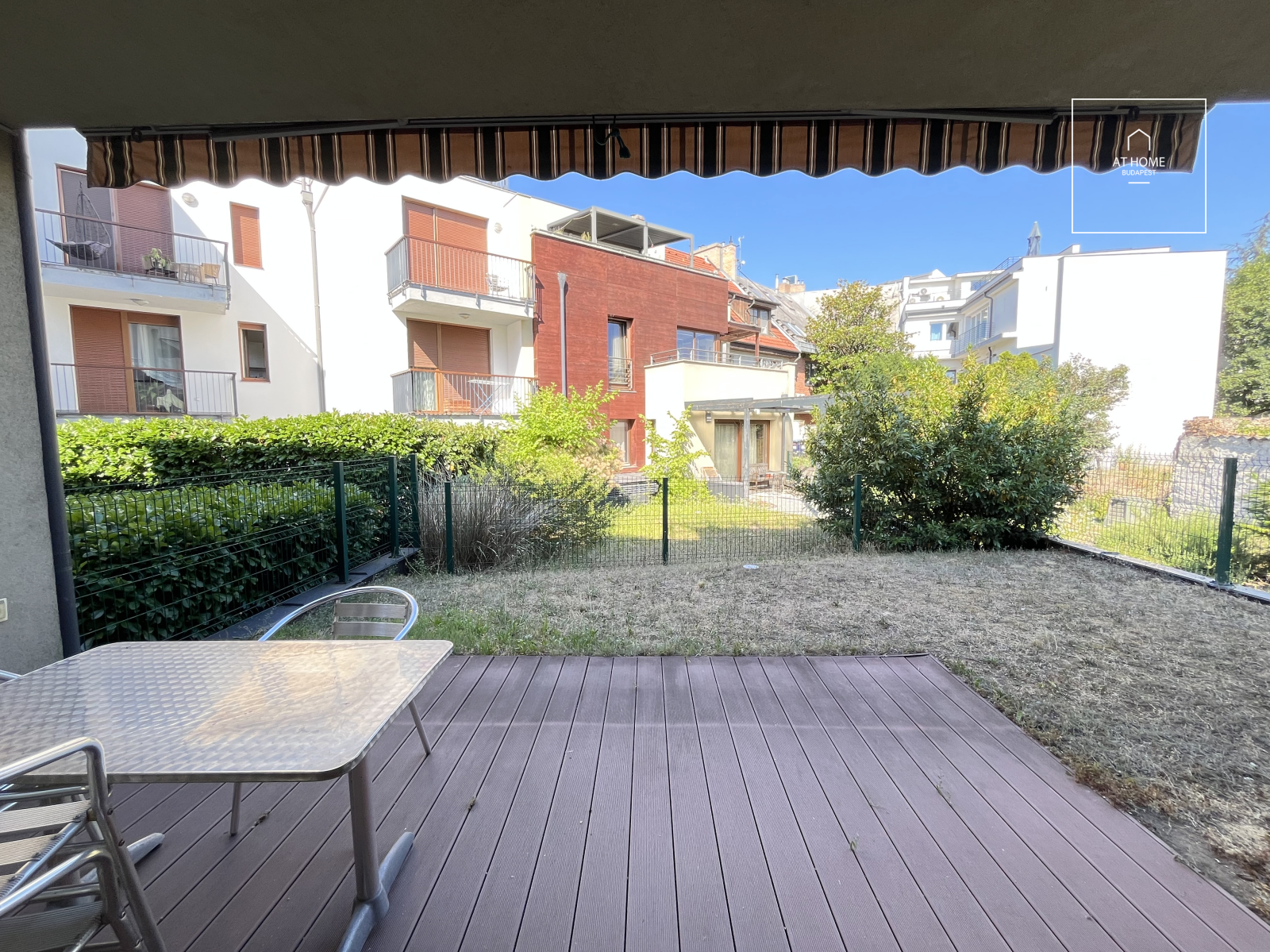 91 sqm ground-floor apartment with garden access, 2 bedrooms, located in District II, Újlak