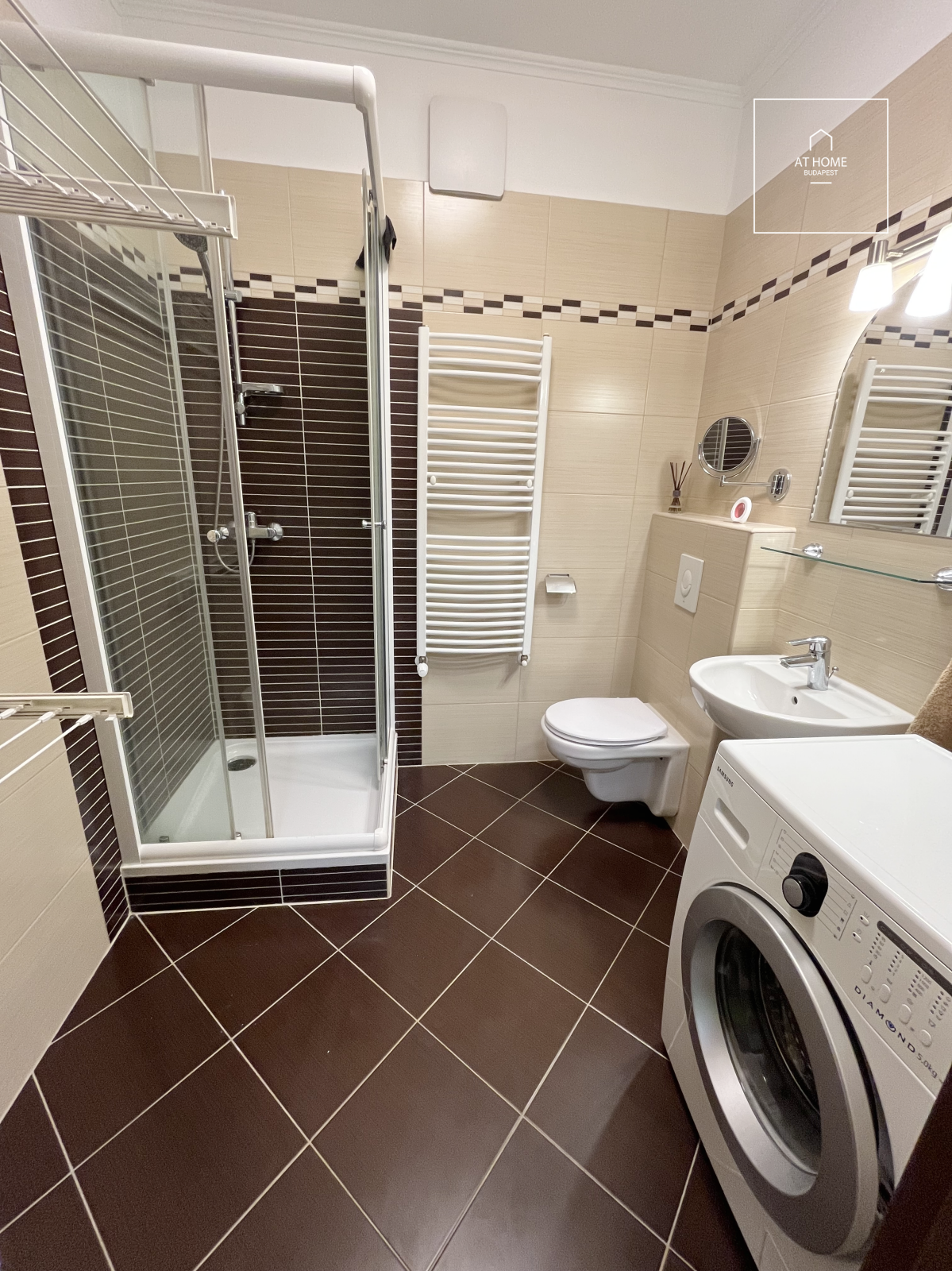 91 sqm ground-floor apartment with garden access, 2 bedrooms, located in District II, Újlak