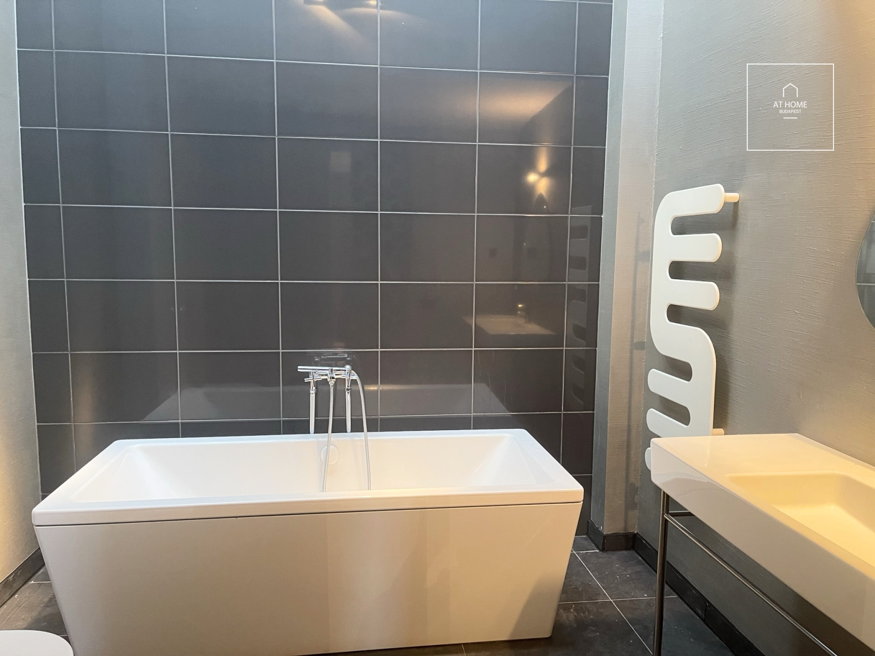 141 sqm duplex penthouse apartment in District V, near the Basilica