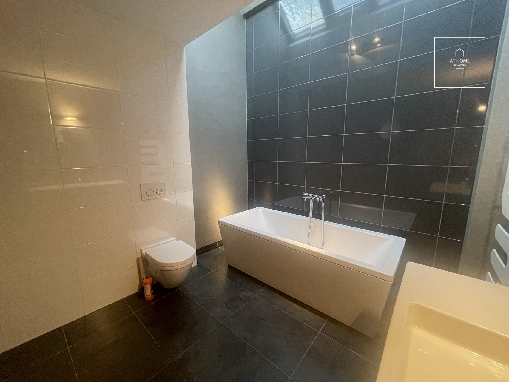 141 sqm duplex penthouse apartment in District V, near the Basilica